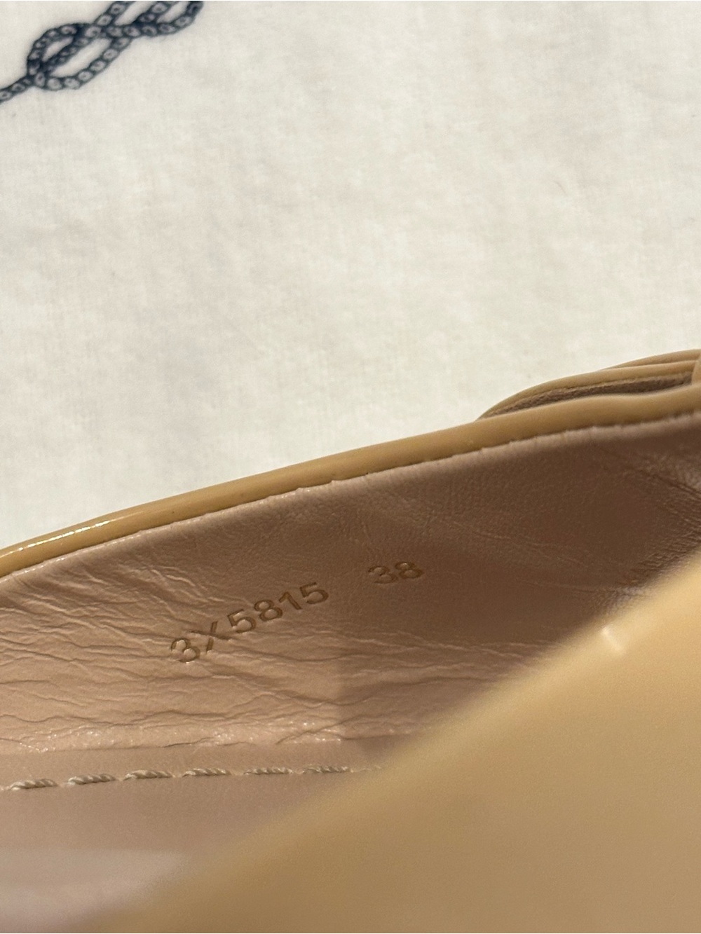 Prada Patent Leather Bow Slide Sandals Nude Beige Size 38 - Picture 8 of 10